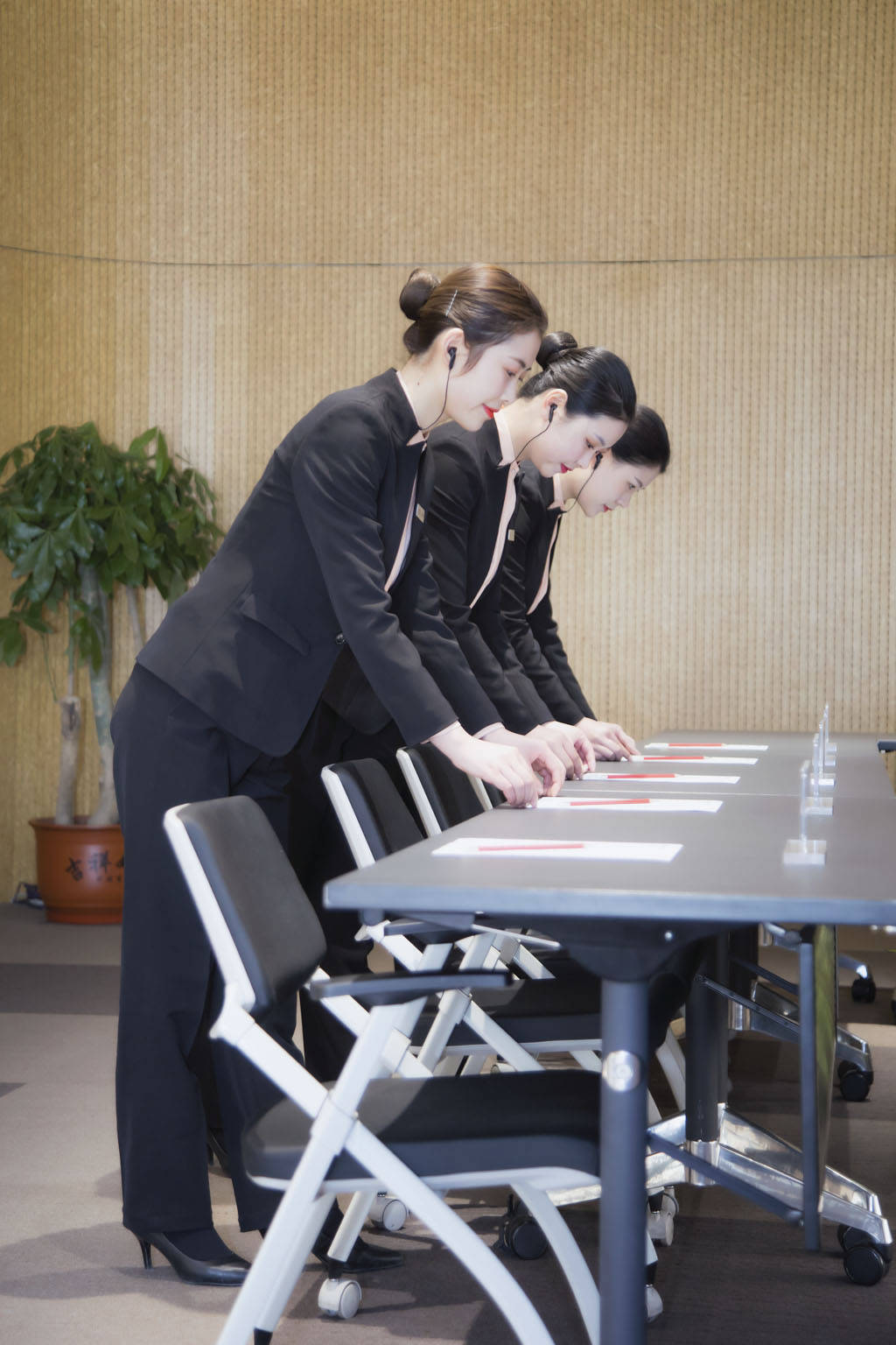 重塑城市肌理 龍湖智創生活主導鄭州寫字樓服務規范標準化的深層邏輯